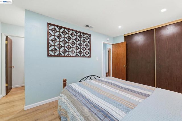 5649 Evergreen Ter, Fremont, CA 94538