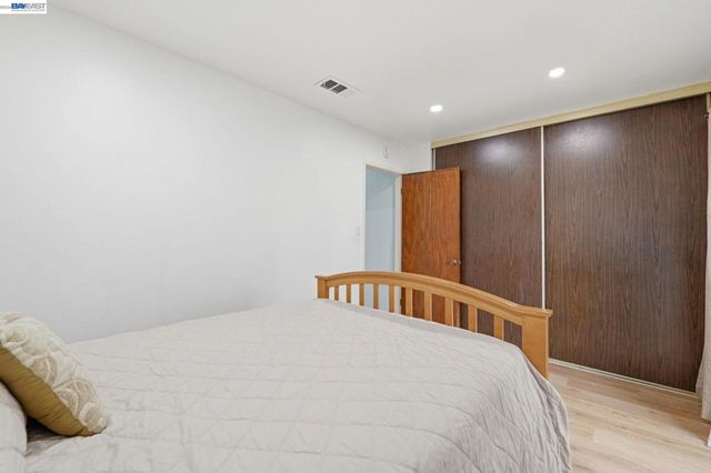 5649 Evergreen Ter, Fremont, CA 94538