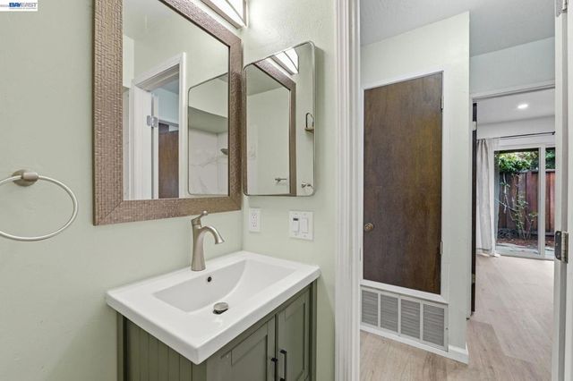 5649 Evergreen Ter, Fremont, CA 94538