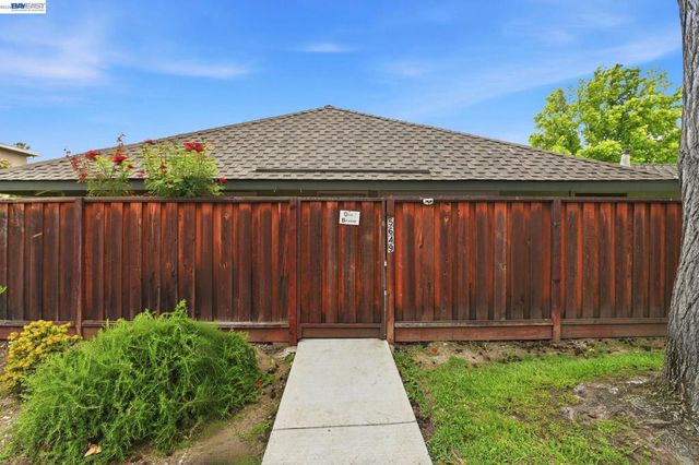 5649 Evergreen Ter, Fremont, CA 94538