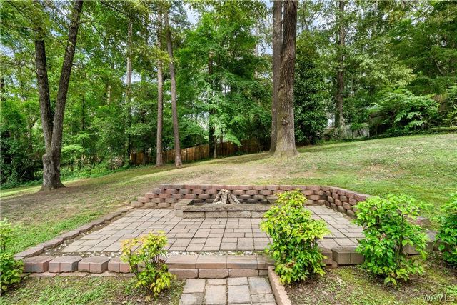 4801 Northwood Lake E, Northport, AL 35473