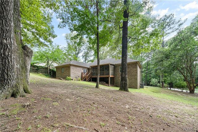 4801 Northwood Lake E, Northport, AL 35473
