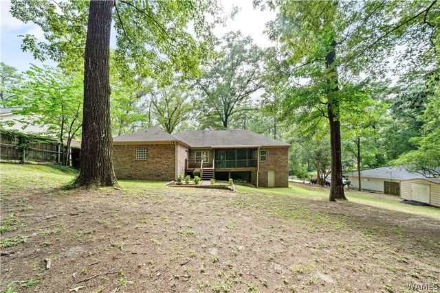 4801 Northwood Lake E, Northport, AL 35473