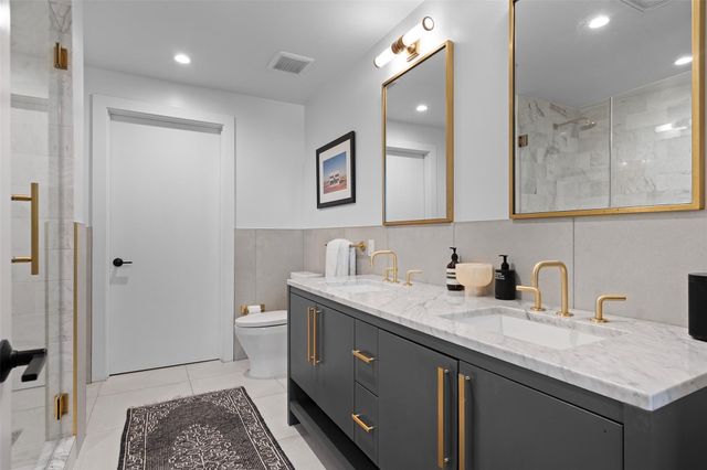 70 Rainey ST 1802, Austin, TX 78701