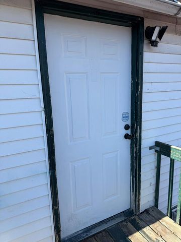 321 S Martin Luther King Jr Avenue 2, Waukegan, IL 60085