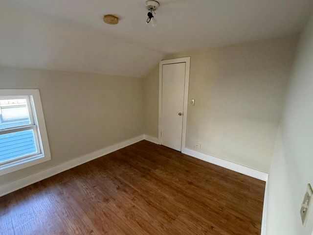 321 S Martin Luther King Jr Avenue 2, Waukegan, IL 60085