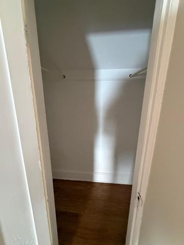 321 S Martin Luther King Jr Avenue 2, Waukegan, IL 60085