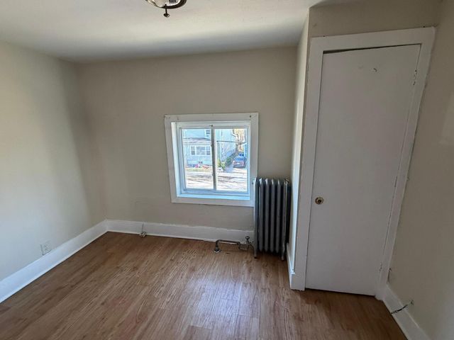 321 S Martin Luther King Jr Avenue 2, Waukegan, IL 60085