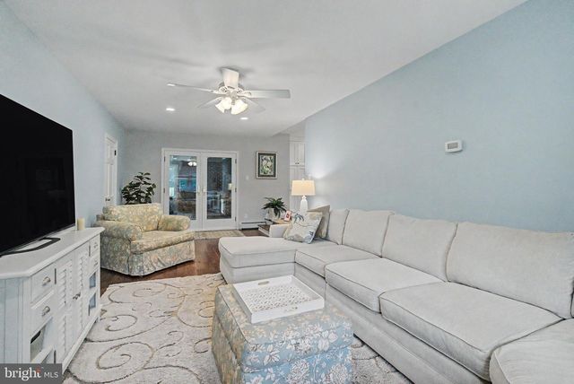 61 EAGLE RD, Chalfont, PA 18914