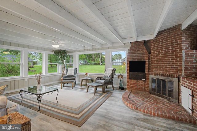 61 EAGLE RD, Chalfont, PA 18914