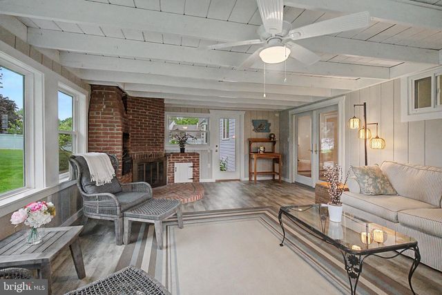 61 EAGLE RD, Chalfont, PA 18914