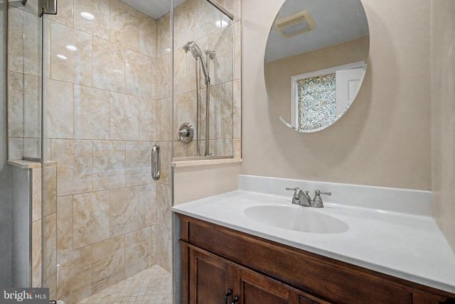 61 EAGLE RD, Chalfont, PA 18914