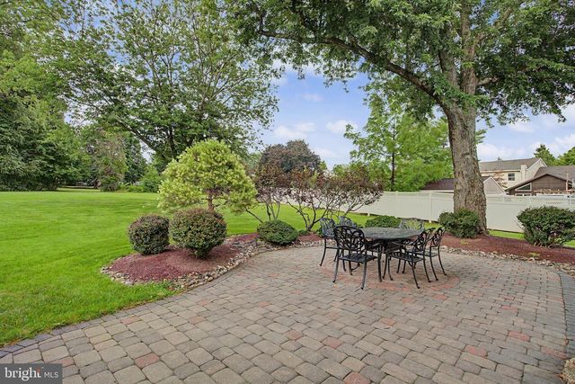 61 EAGLE RD, Chalfont, PA 18914