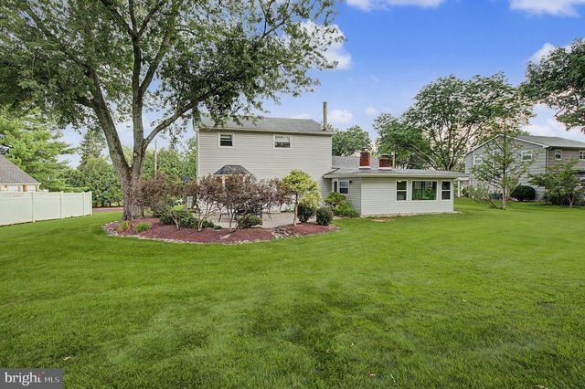 61 EAGLE RD, Chalfont, PA 18914