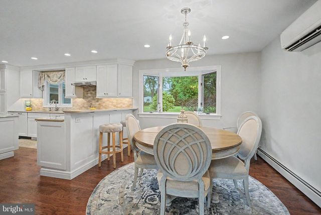 61 EAGLE RD, Chalfont, PA 18914