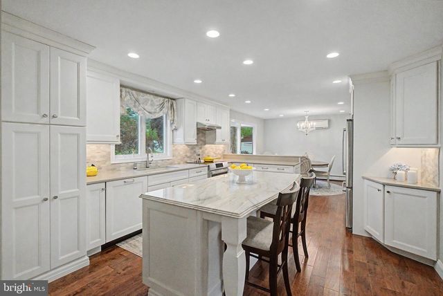 61 EAGLE RD, Chalfont, PA 18914
