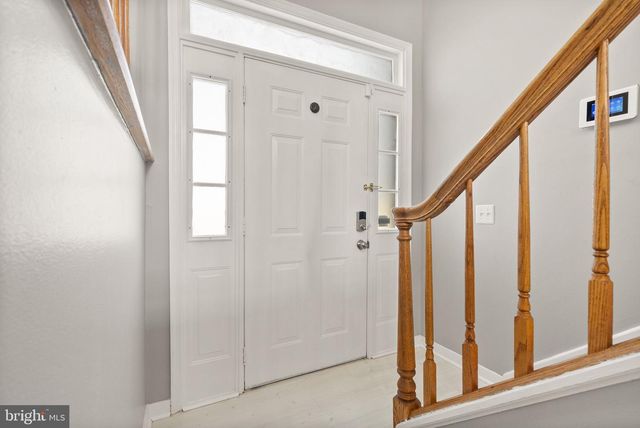 5837 RIVERSIDE DR, Woodbridge, VA 22193