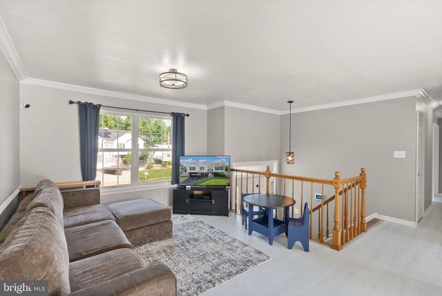5837 RIVERSIDE DR, Woodbridge, VA 22193