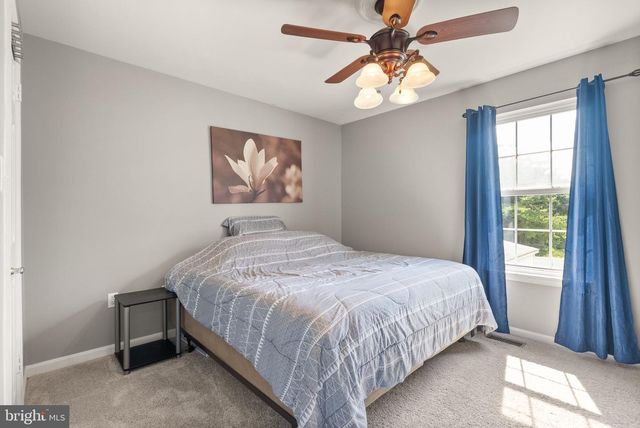 5837 RIVERSIDE DR, Woodbridge, VA 22193