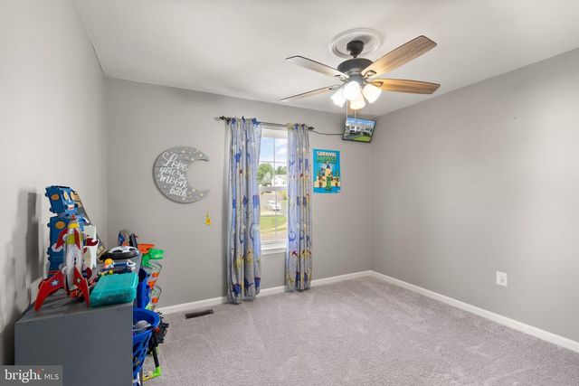 5837 RIVERSIDE DR, Woodbridge, VA 22193