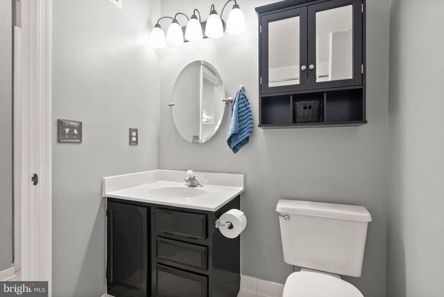 5837 RIVERSIDE DR, Woodbridge, VA 22193