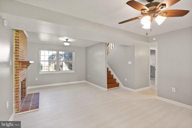 5837 RIVERSIDE DR, Woodbridge, VA 22193