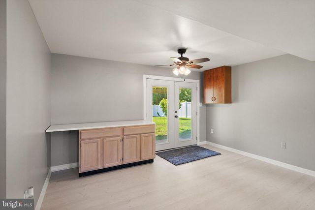 5837 RIVERSIDE DR, Woodbridge, VA 22193