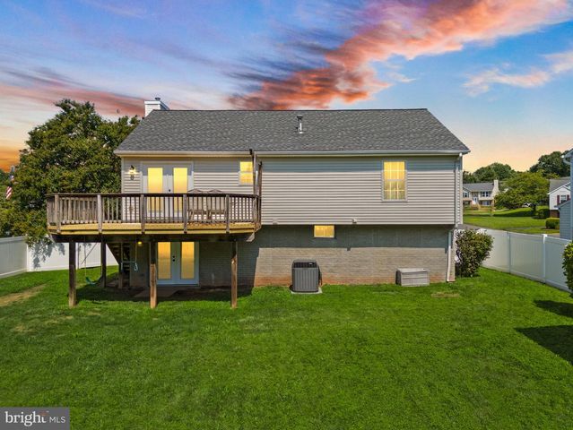 5837 RIVERSIDE DR, Woodbridge, VA 22193