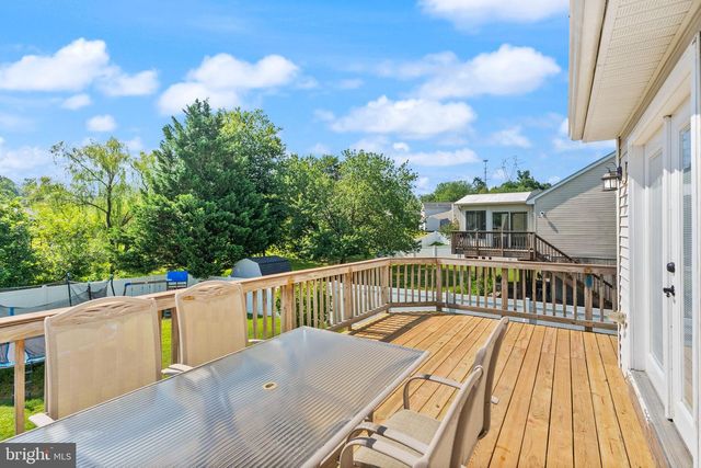 5837 RIVERSIDE DR, Woodbridge, VA 22193