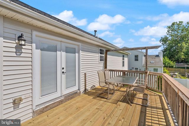 5837 RIVERSIDE DR, Woodbridge, VA 22193