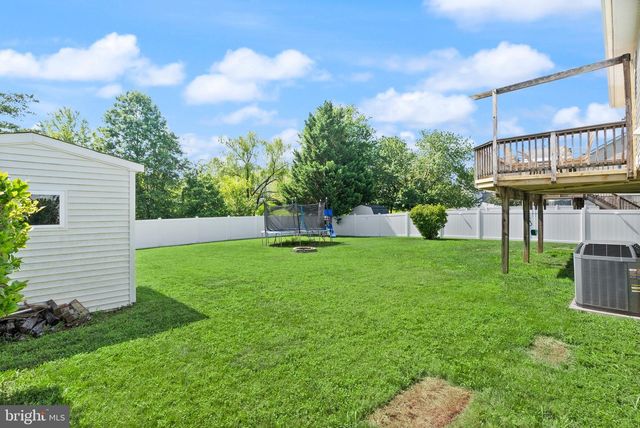 5837 RIVERSIDE DR, Woodbridge, VA 22193