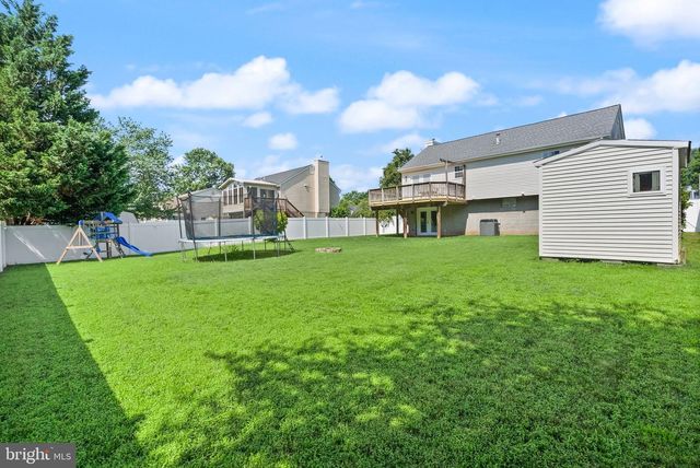 5837 RIVERSIDE DR, Woodbridge, VA 22193