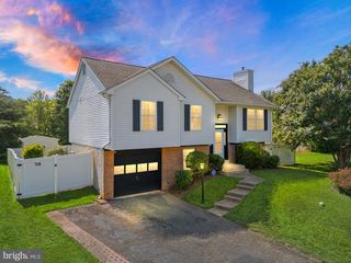5837 RIVERSIDE DR, Woodbridge, VA 22193