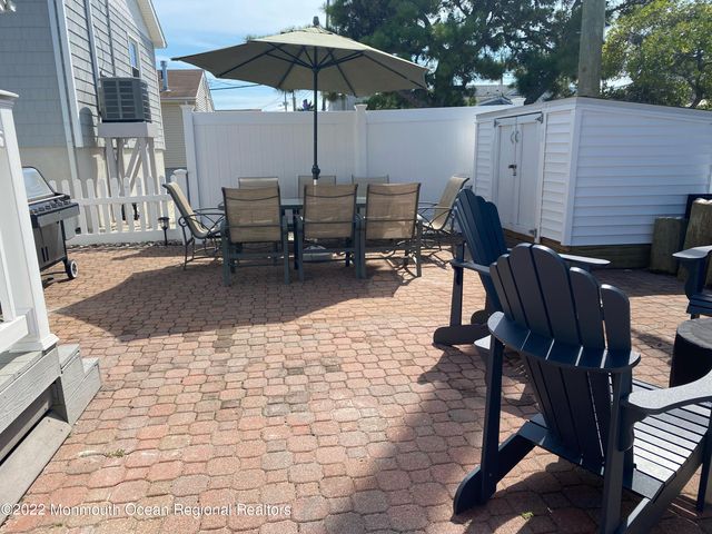 103 W Dune Way, Lavallette, NJ 08735