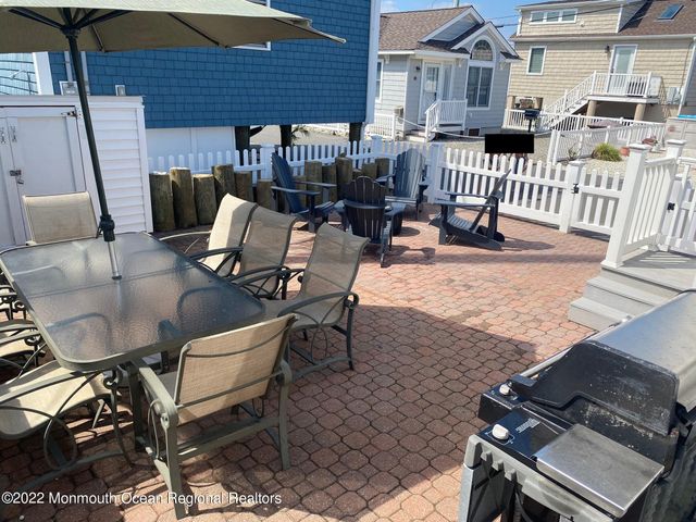 103 W Dune Way, Lavallette, NJ 08735