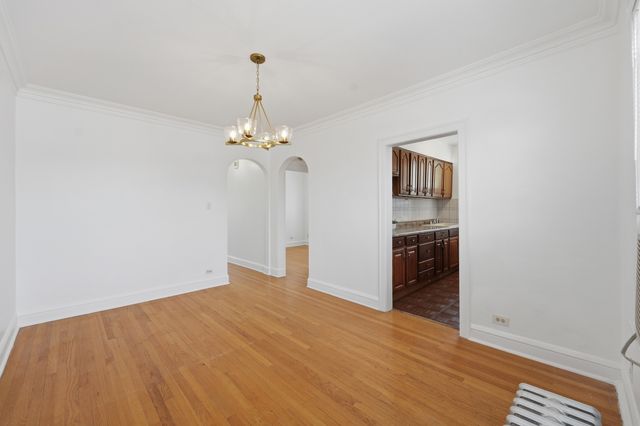 5708 W George Street 2, Chicago, IL 60634