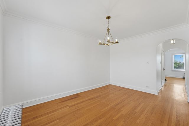 5708 W George Street 2, Chicago, IL 60634
