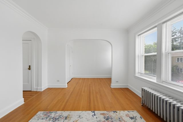 5708 W George Street 2, Chicago, IL 60634