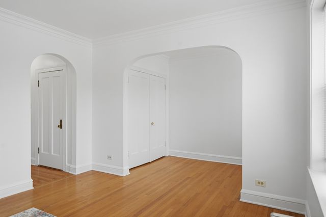 5708 W George Street 2, Chicago, IL 60634