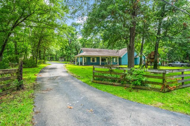 13373 Southshore Drive, Conroe, TX 77304