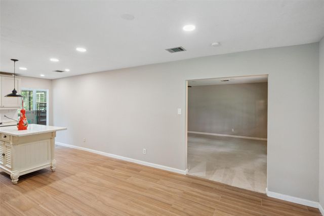 13373 Southshore Drive, Conroe, TX 77304