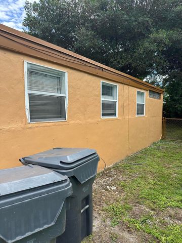 2114 Dewey Street, Hollywood, FL 33020