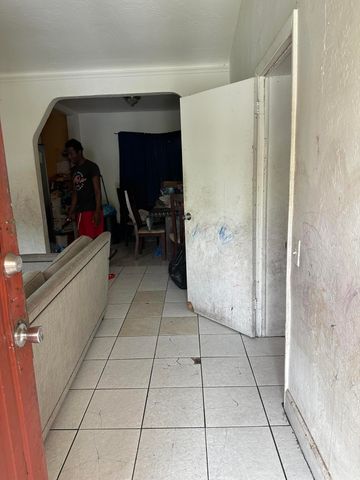 2114 Dewey Street, Hollywood, FL 33020