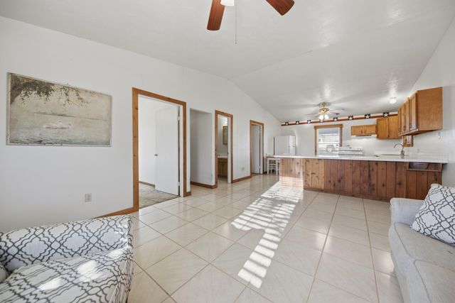 100 Choctaw Crest, Somerville, TX 77879