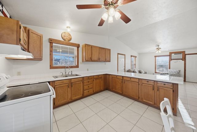 100 Choctaw Crest, Somerville, TX 77879