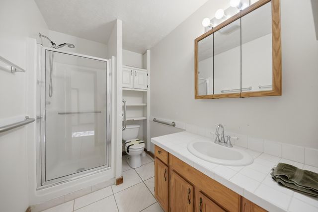 100 Choctaw Crest, Somerville, TX 77879