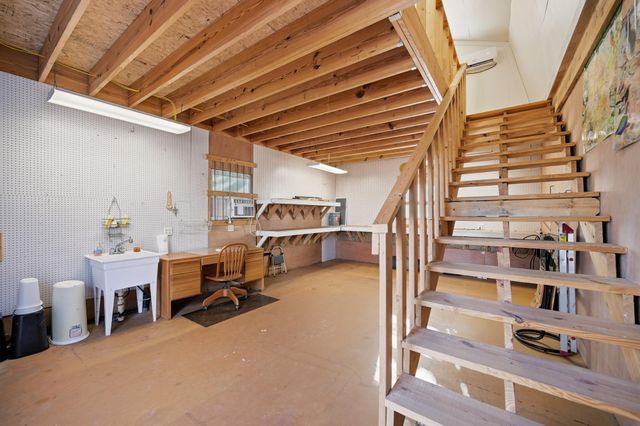 100 Choctaw Crest, Somerville, TX 77879