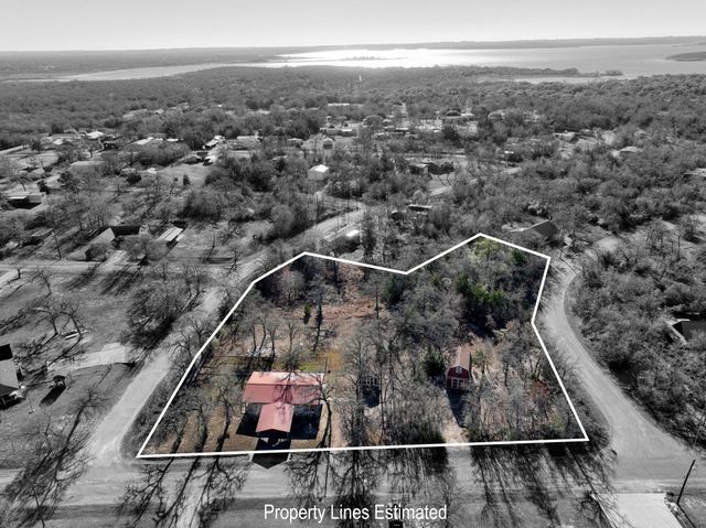 100 Choctaw Crest, Somerville, TX 77879