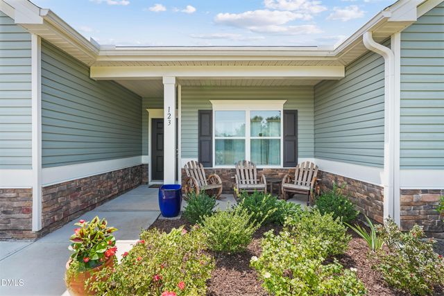123 Bristow Court, Four Oaks, NC 27524