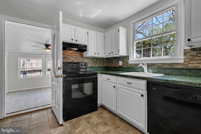7802 ELROY PL, Oxon Hill, MD 20745